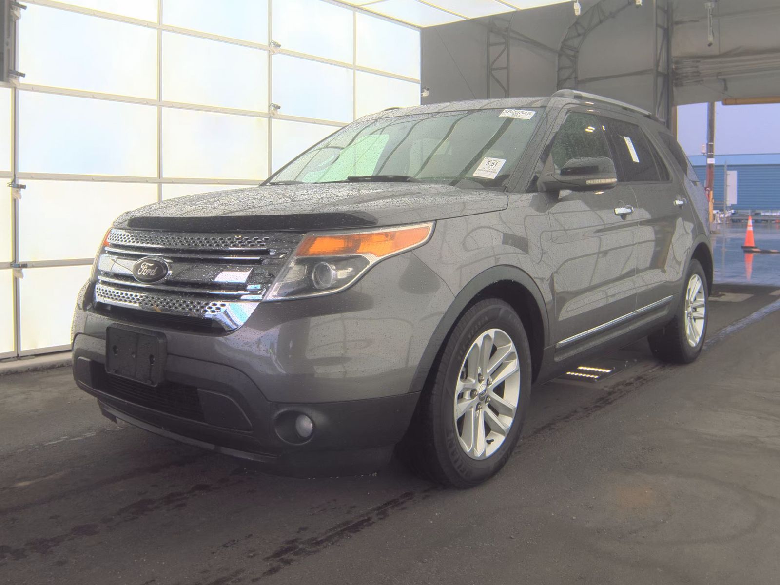 FORD EXPLORER - 1
