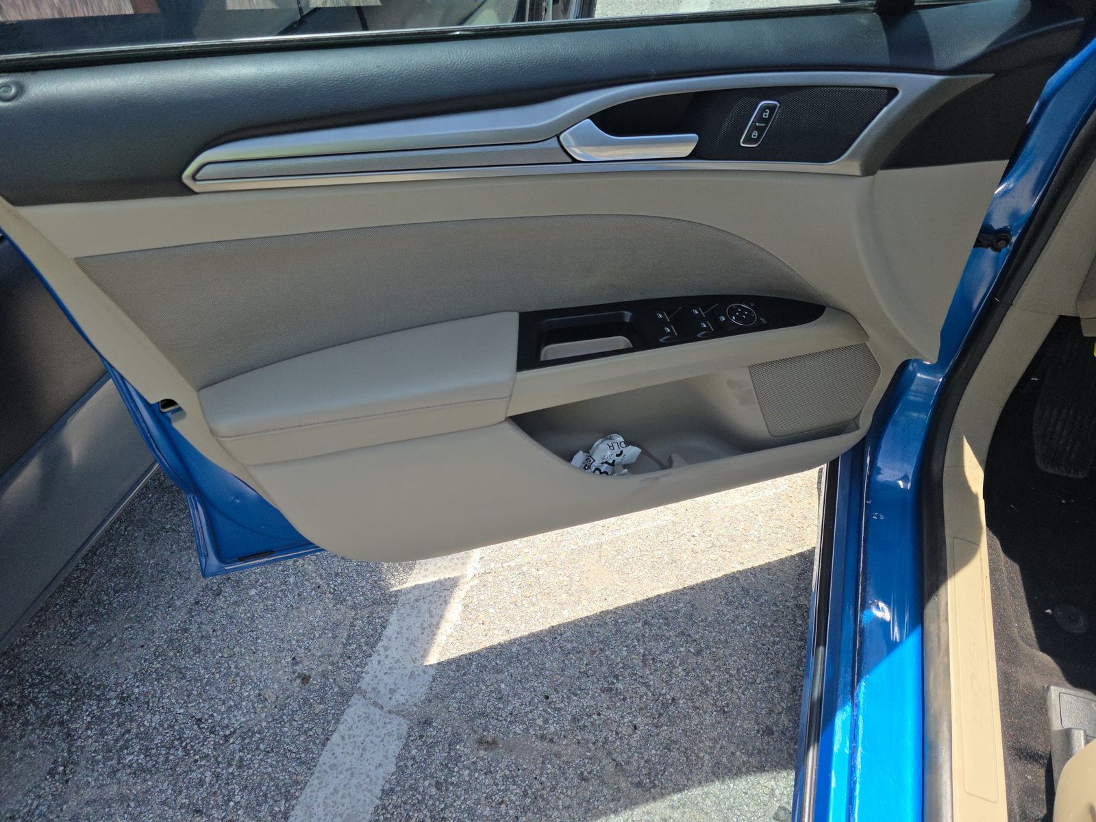 FORD FUSION - 10