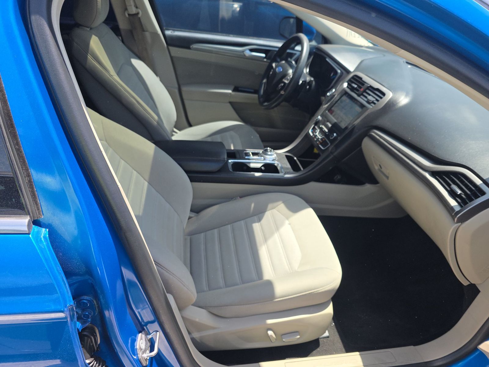 FORD FUSION - 9