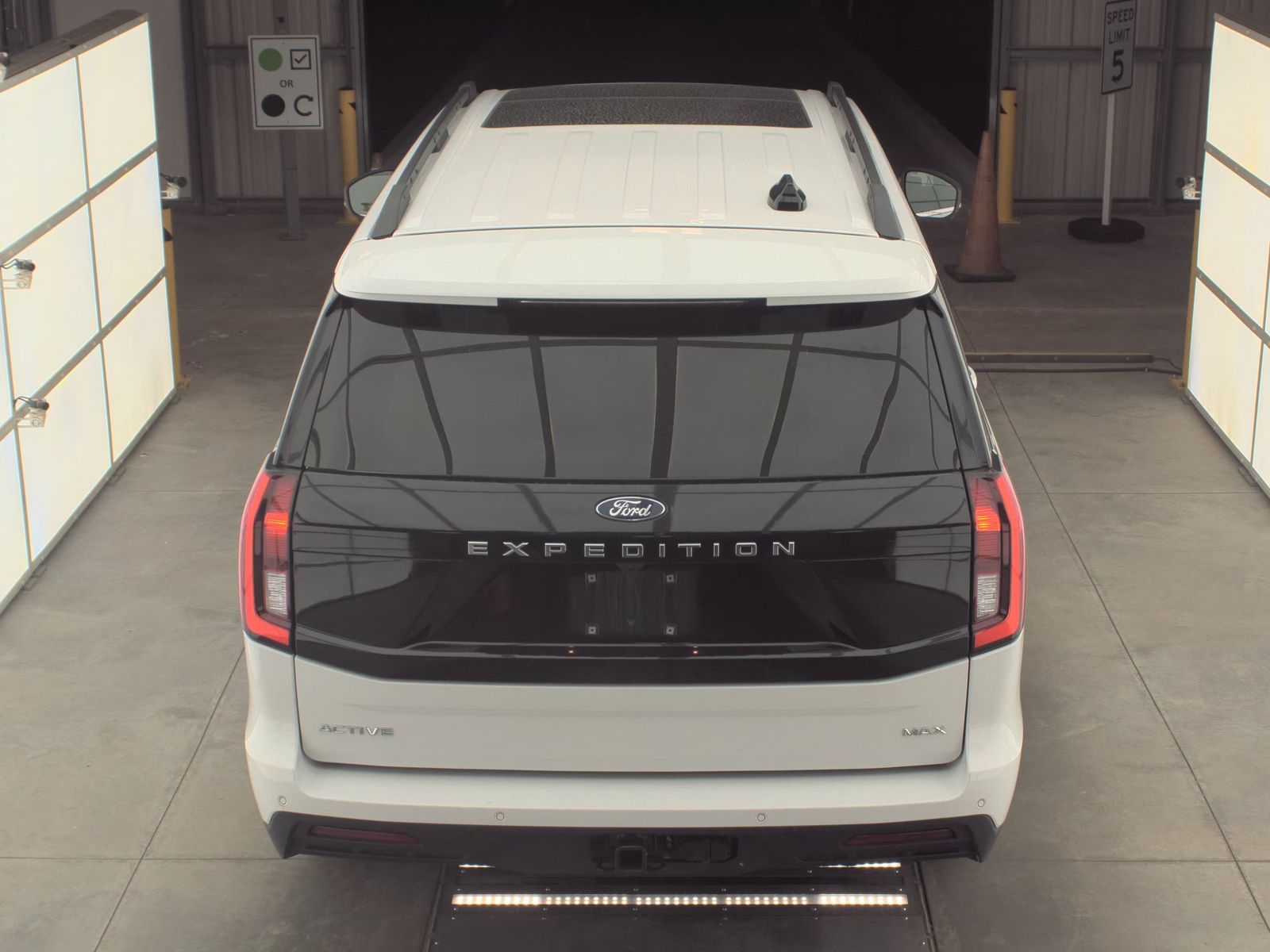 FORD EXPEDITION MAX - 7