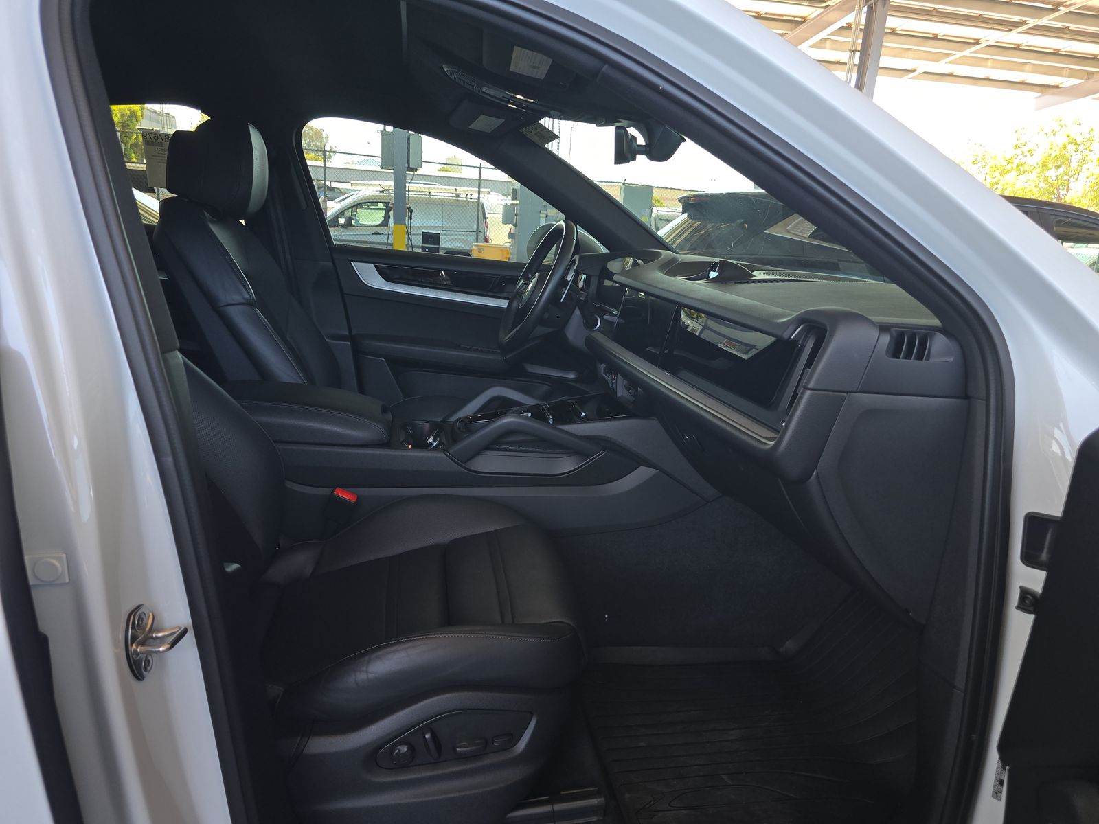 PORSCHE CAYENNE - 9