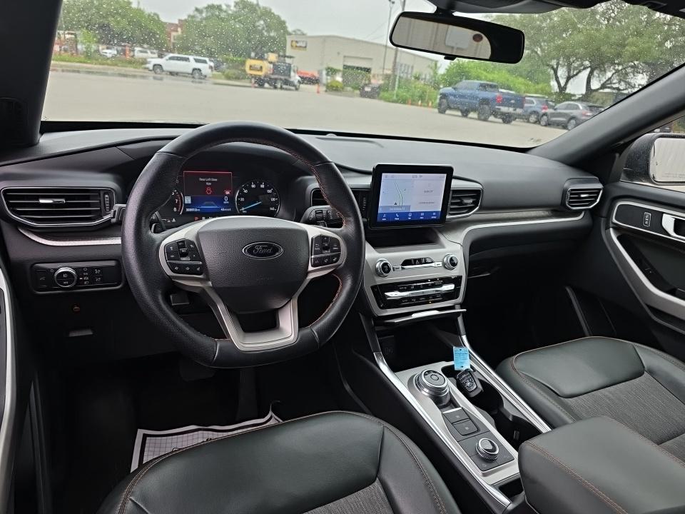 FORD EXPLORER - 9