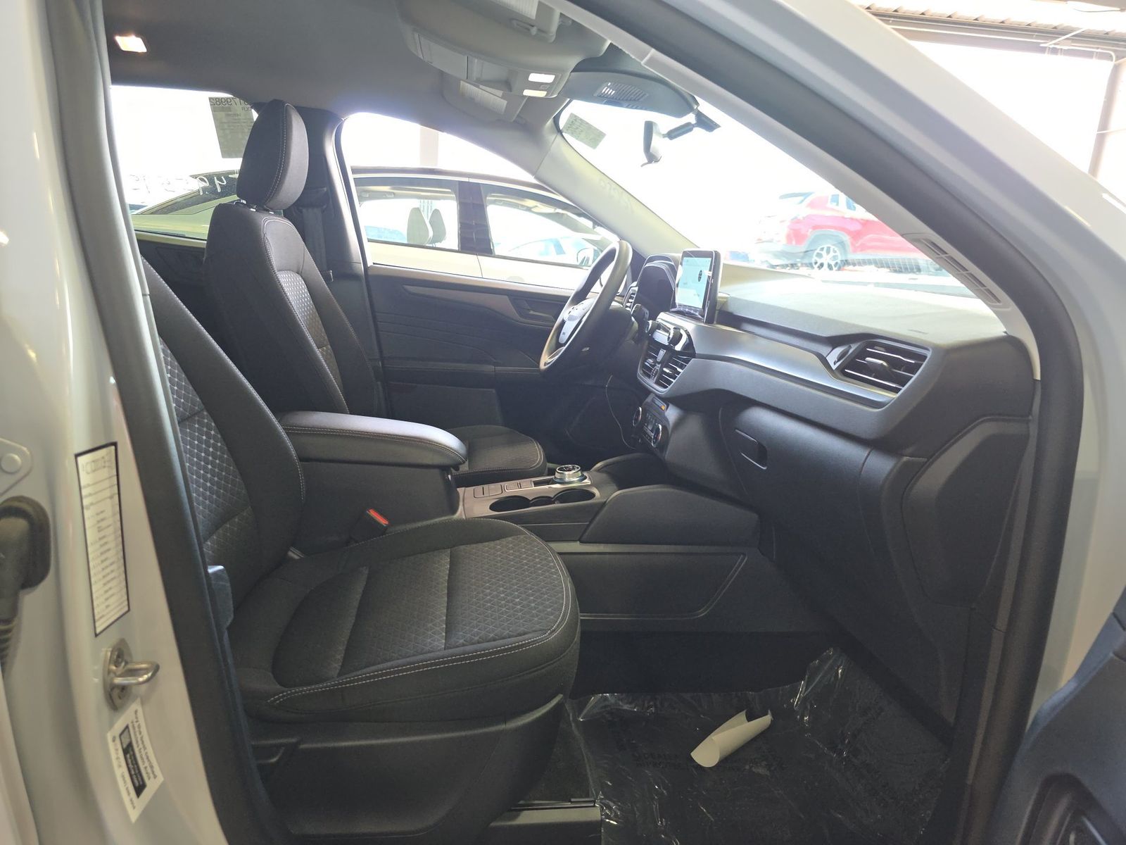 FORD ESCAPE - 9