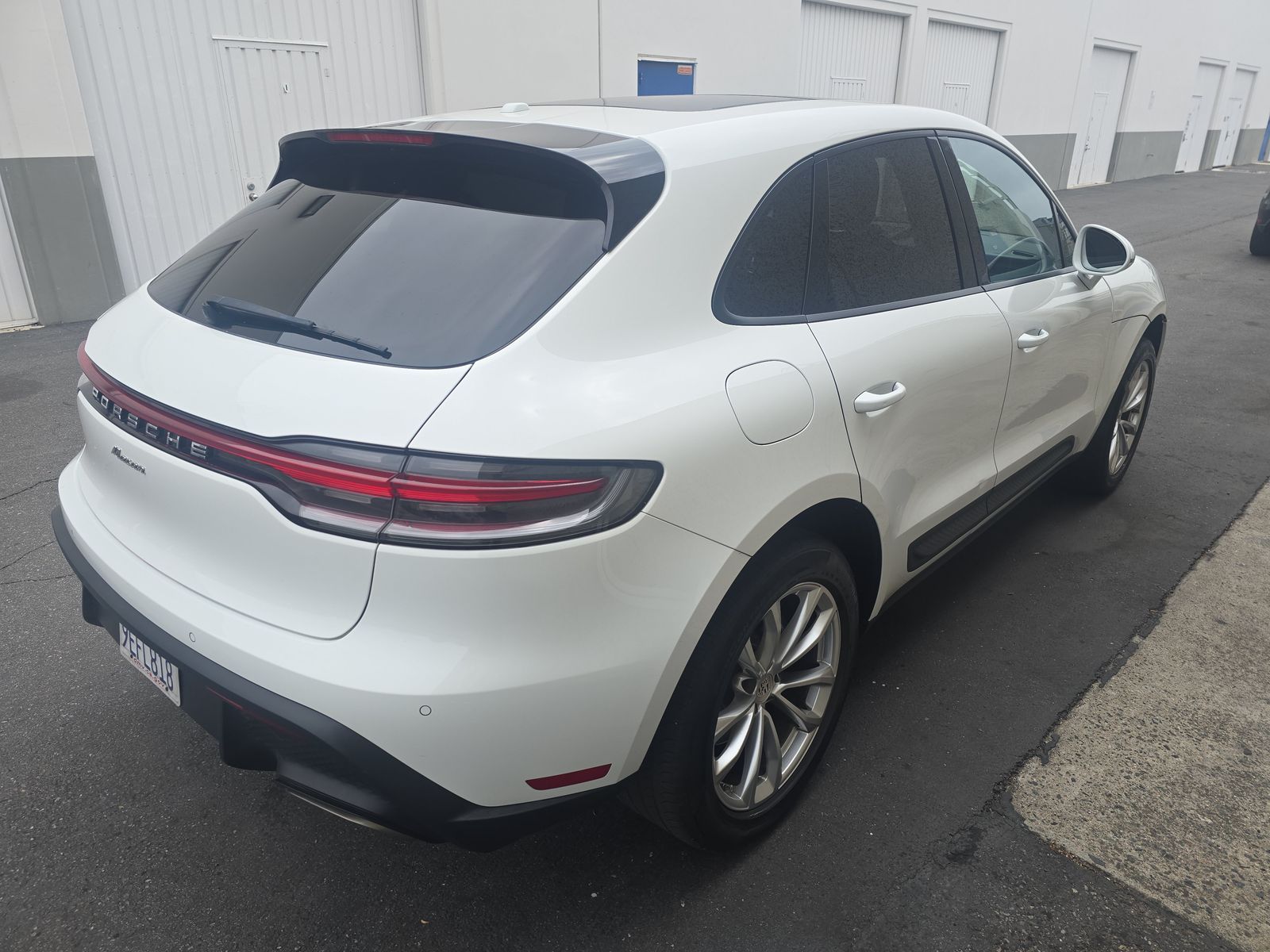 PORSCHE MACAN - 5
