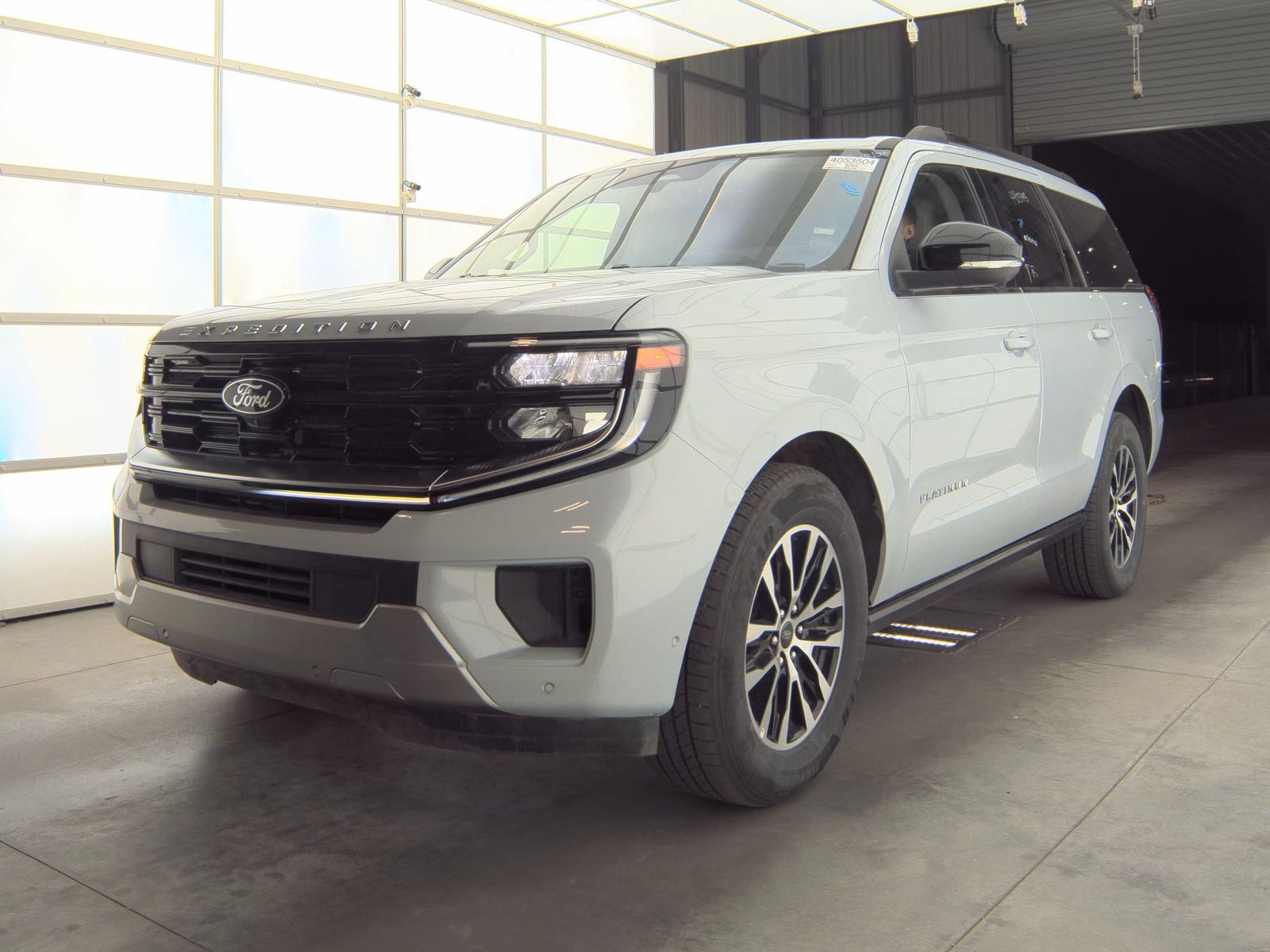 FORD EXPEDITION - 1