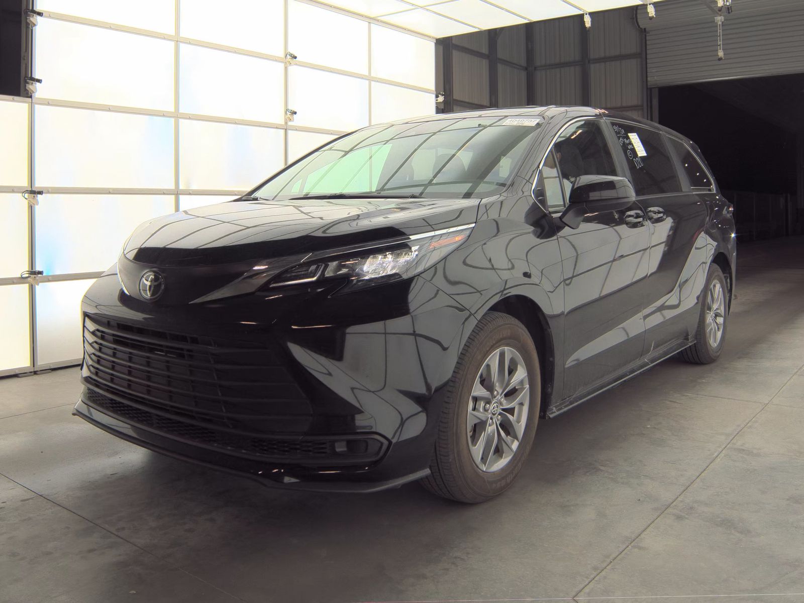 2026 Toyota Sienna's photo