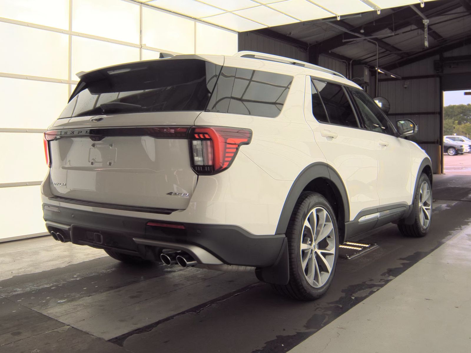 FORD EXPLORER - 5