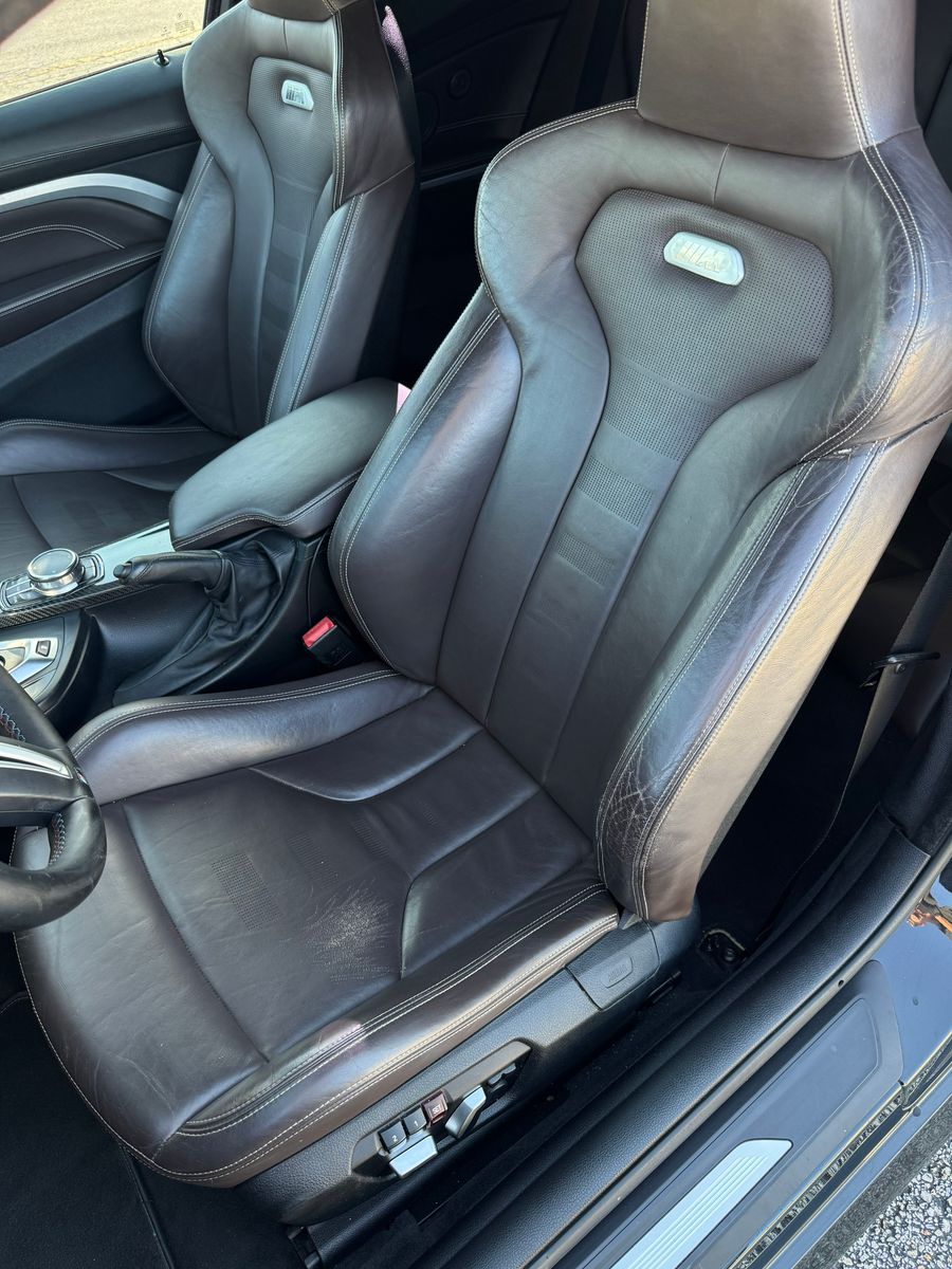 2016 BMW M4 Base photo 14