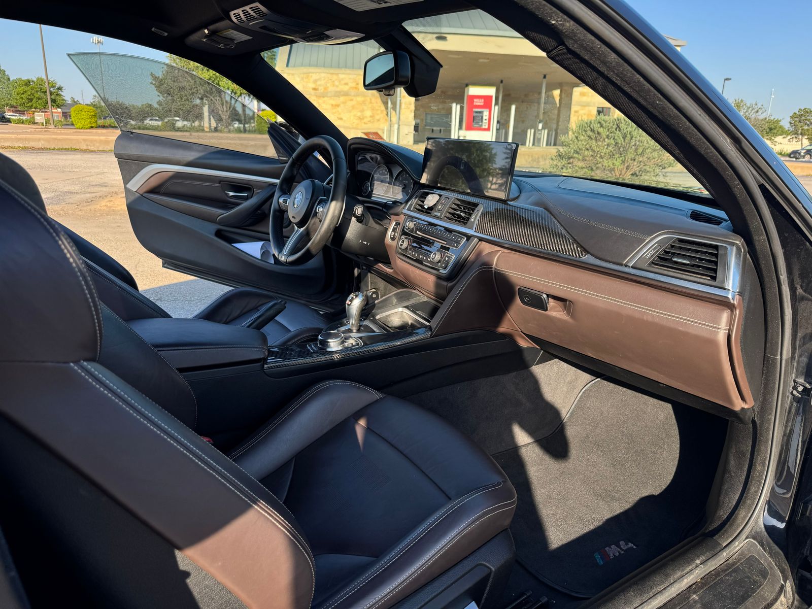 2016 BMW M4 Base photo 20