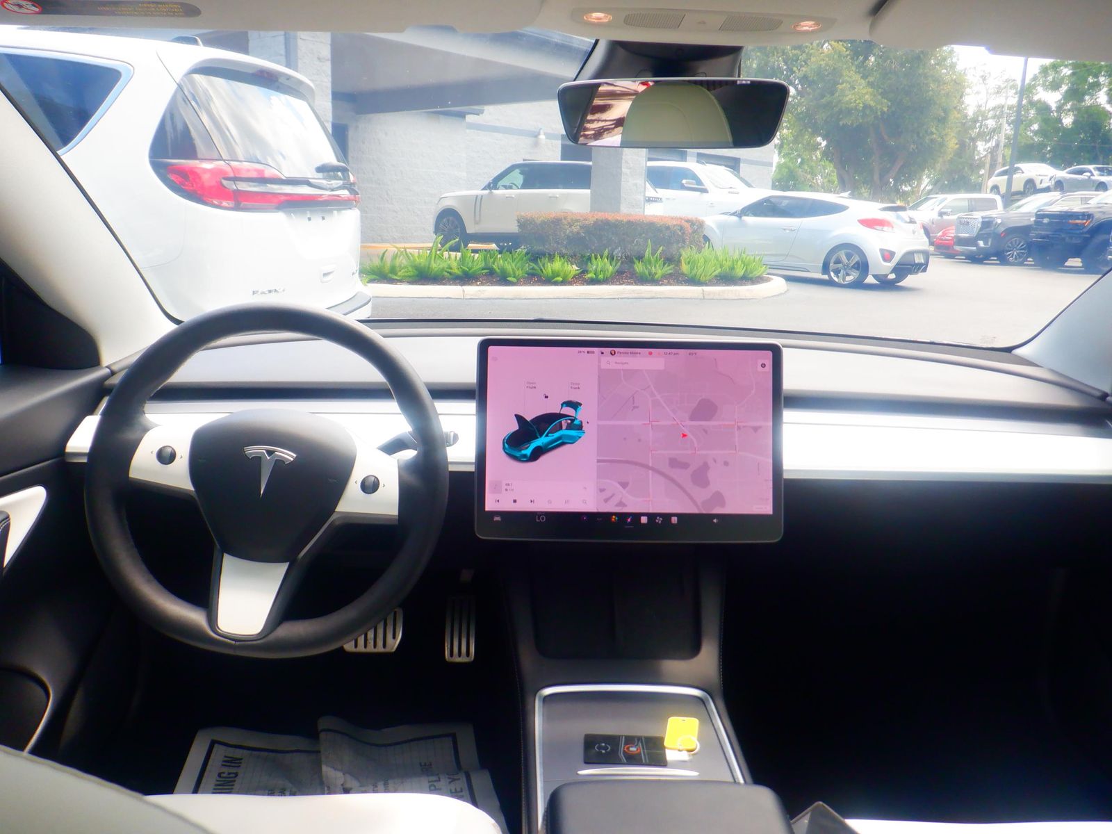 TESLA MODEL 3 - 10