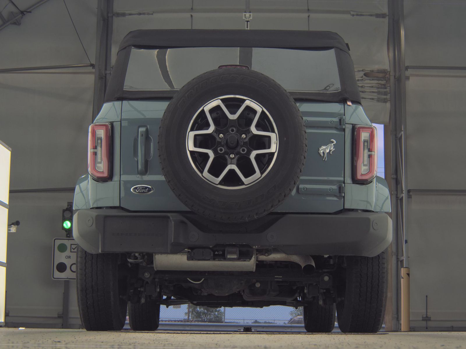 FORD BRONCO - 8