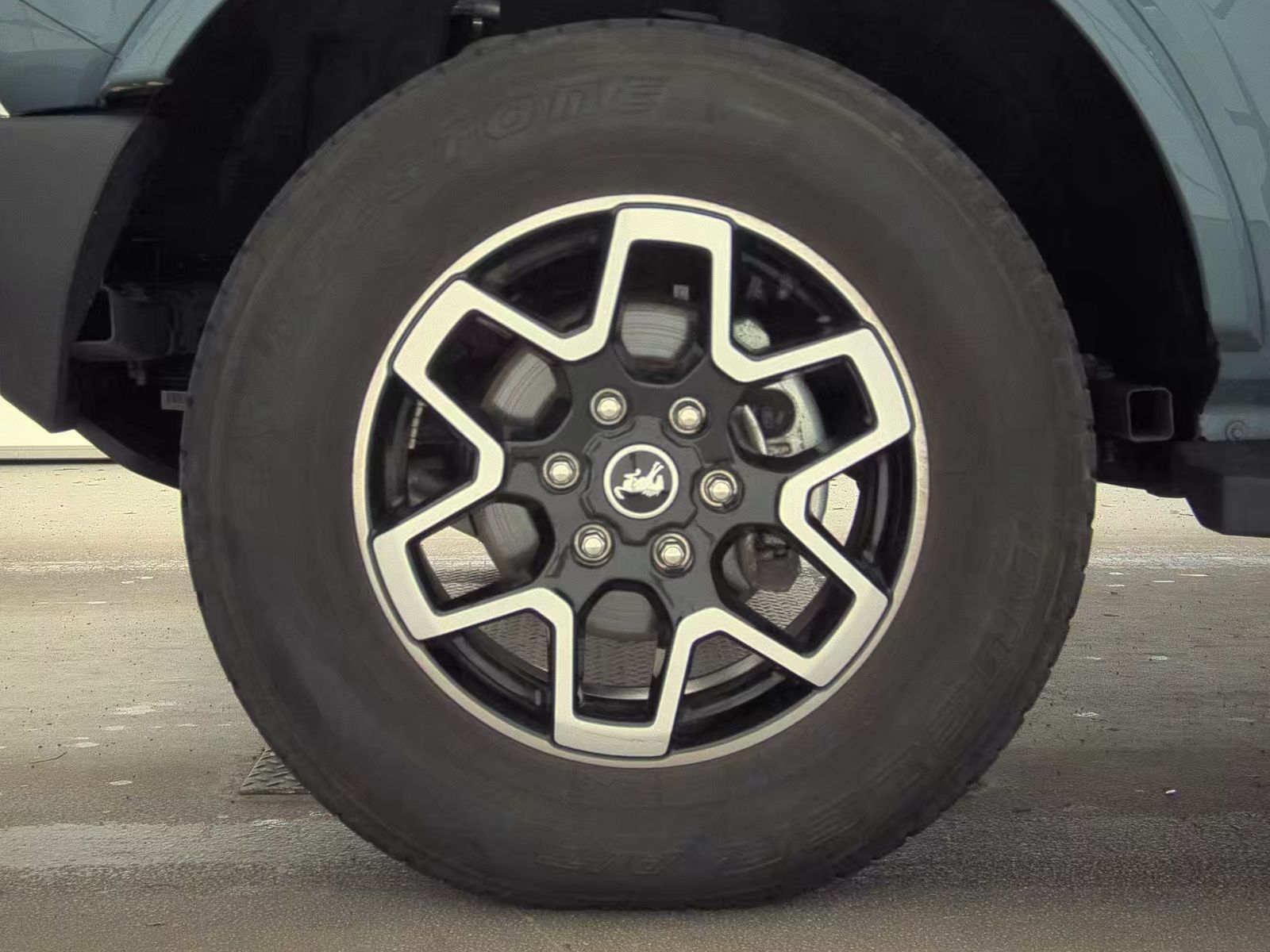 FORD BRONCO - 10