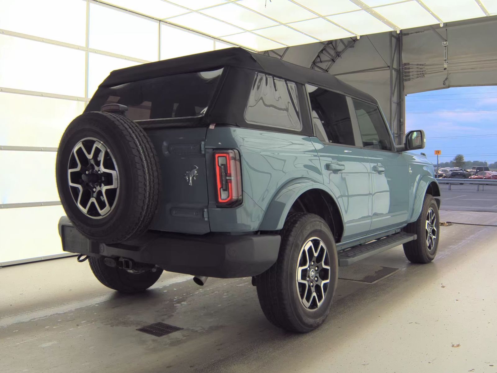 FORD BRONCO - 6