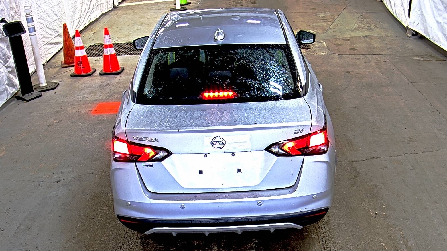 NISSAN VERSA - 6
