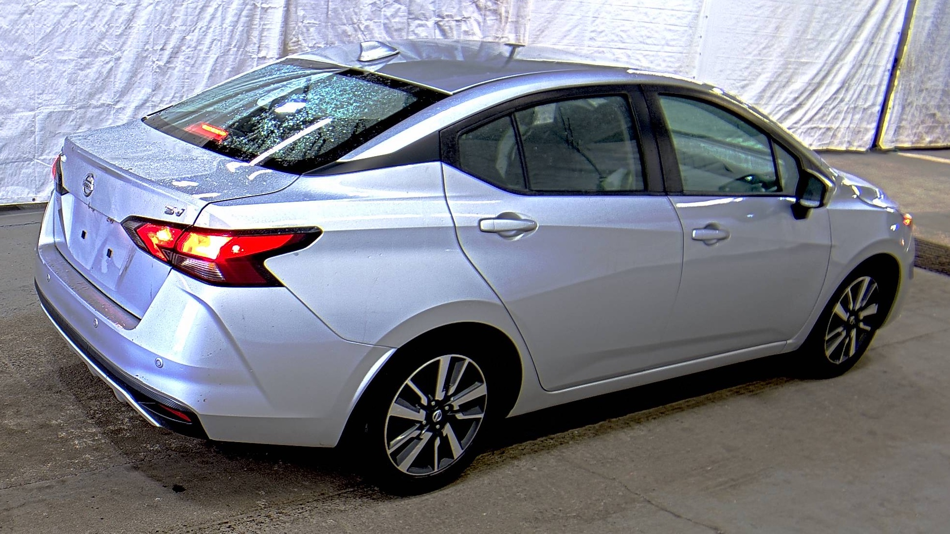 NISSAN VERSA - 5