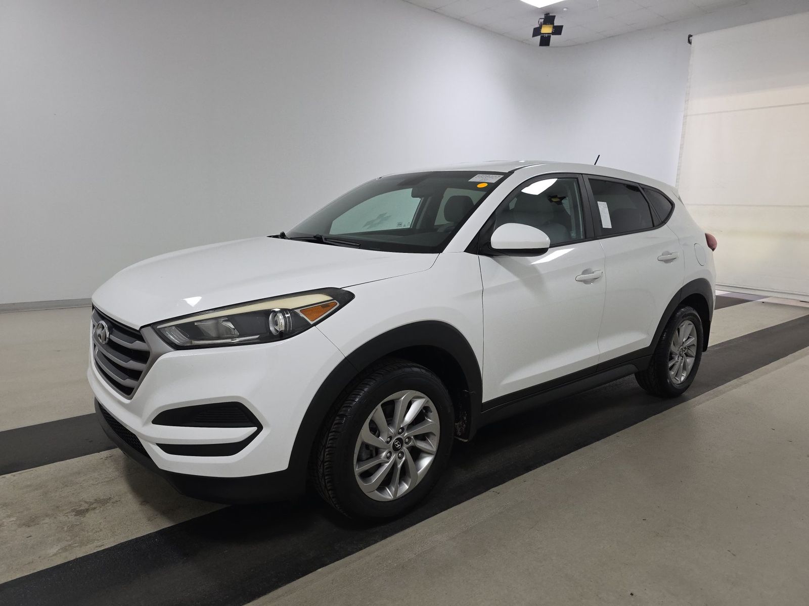 HYUNDAI TUCSON - 1