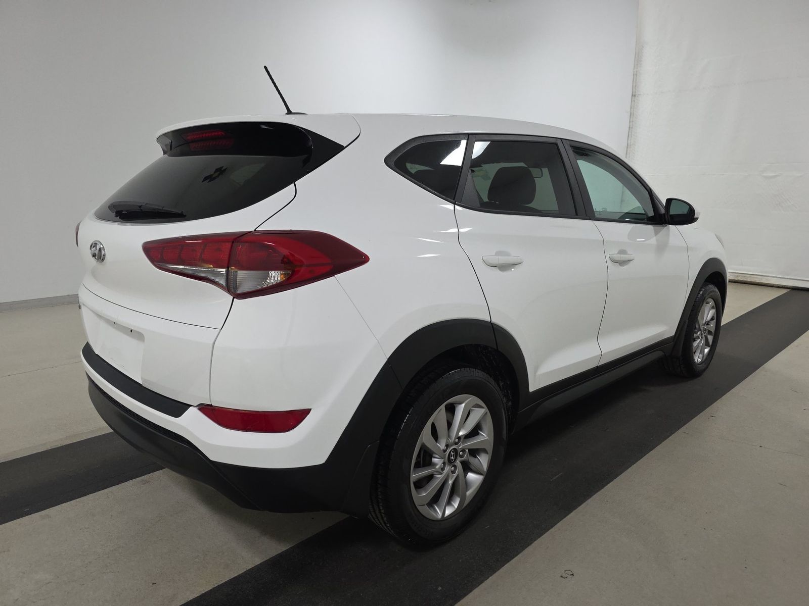 HYUNDAI TUCSON - 5