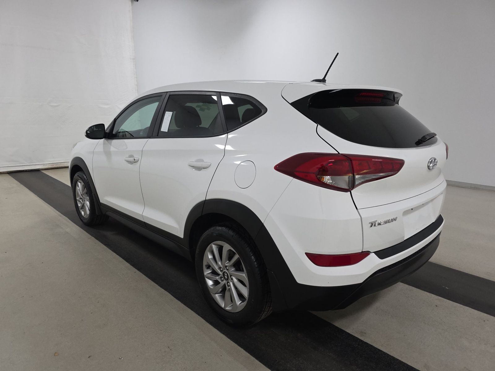 HYUNDAI TUCSON - 7