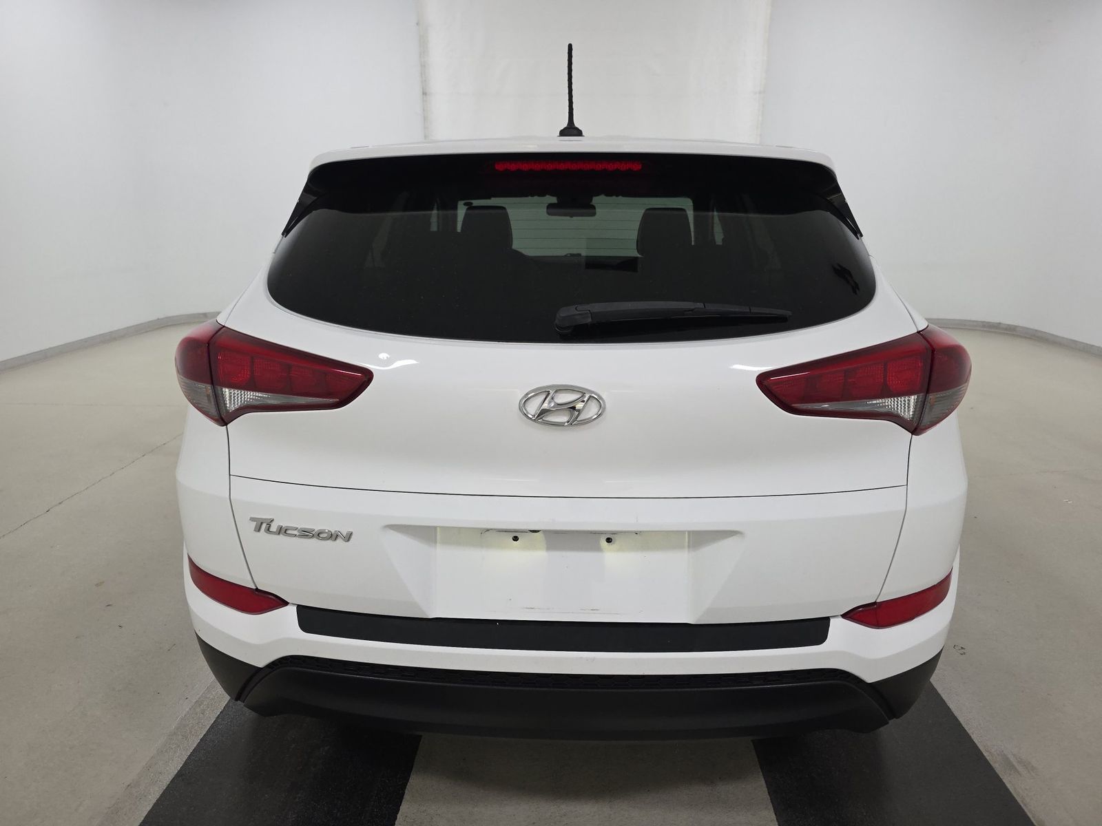 HYUNDAI TUCSON - 6