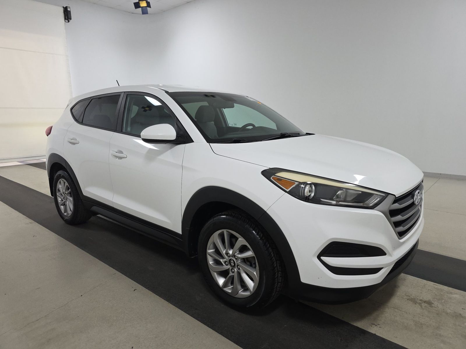HYUNDAI TUCSON - 4
