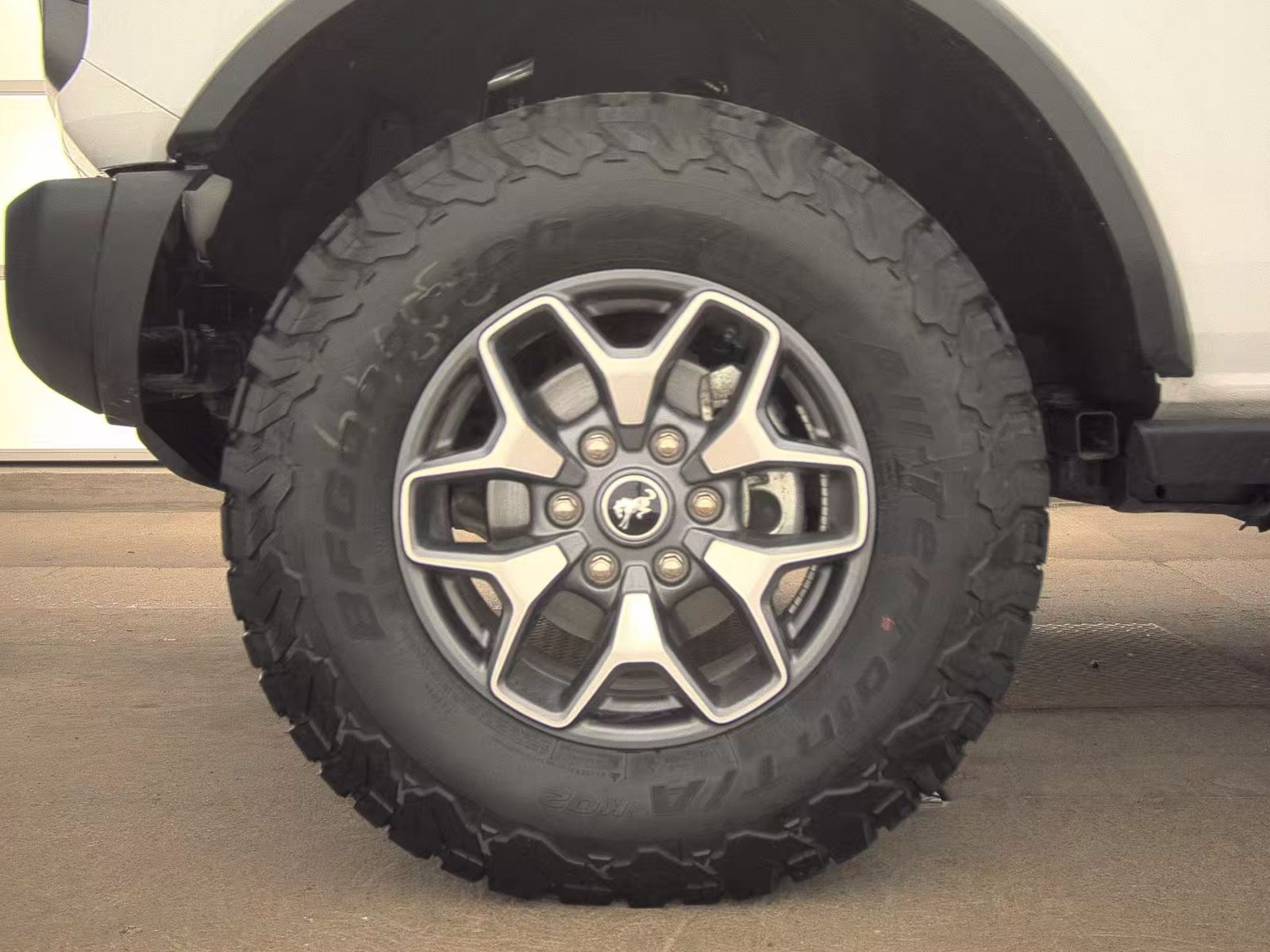 FORD BRONCO - 10