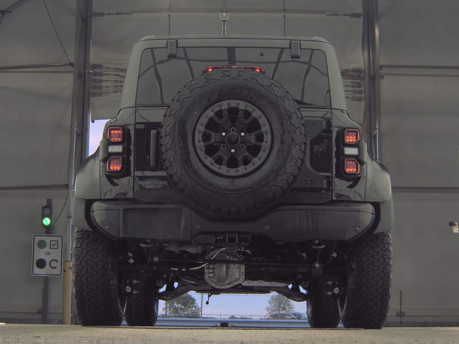 FORD BRONCO - 8