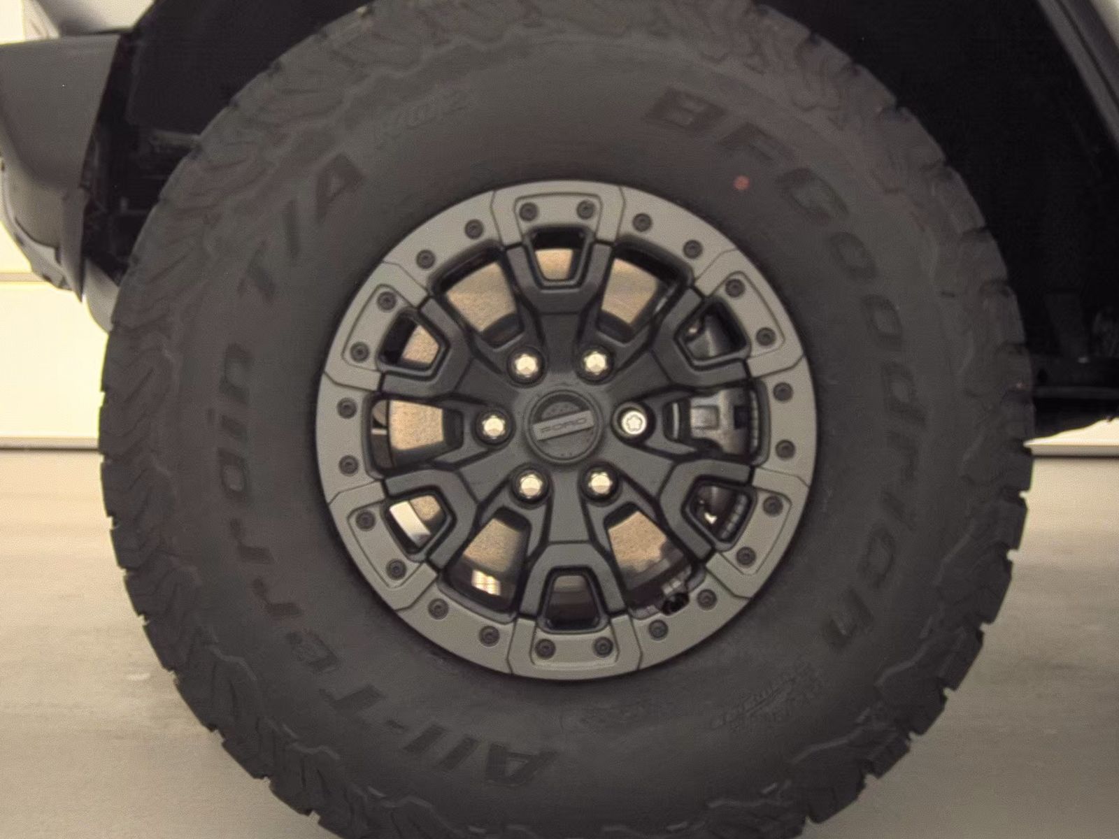 FORD BRONCO - 10