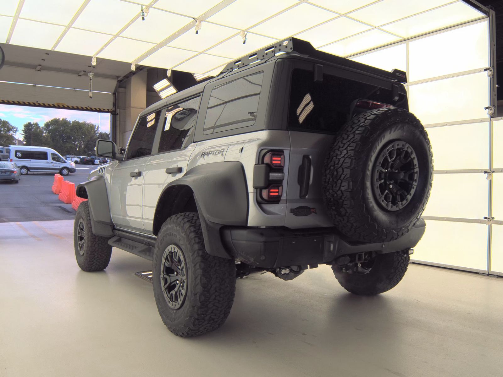 FORD BRONCO - 9