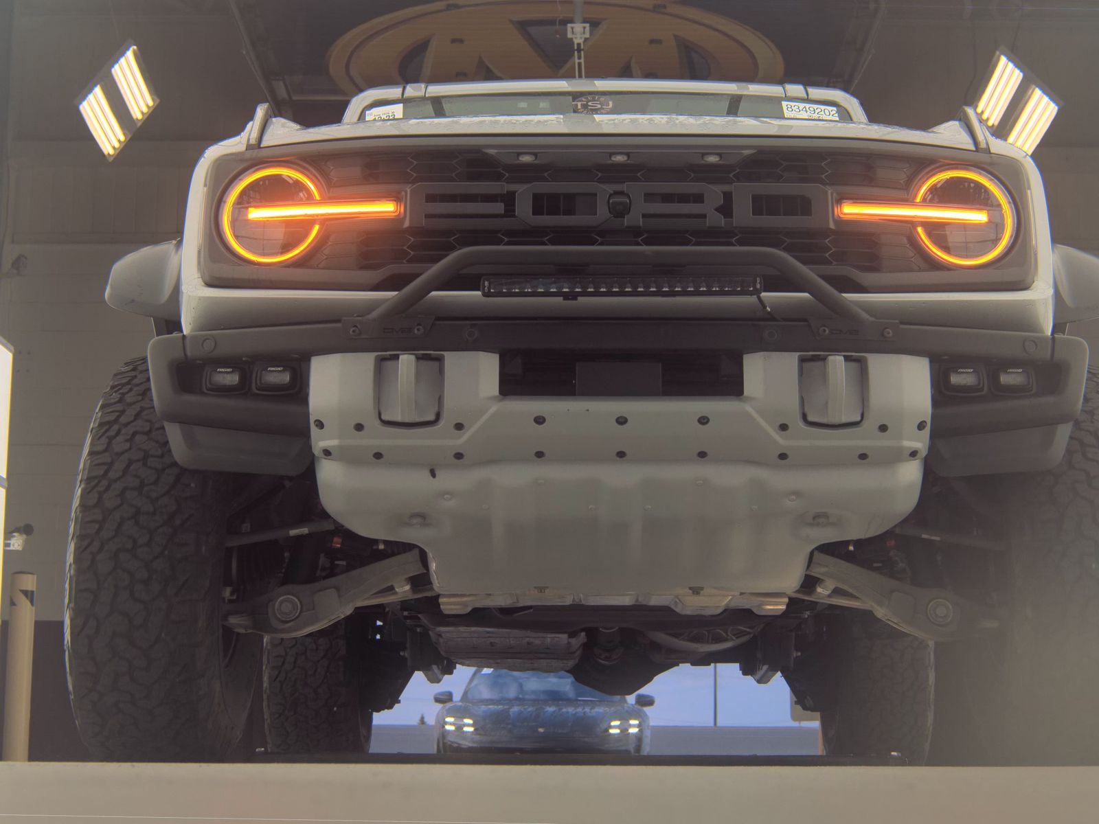 FORD BRONCO - 4