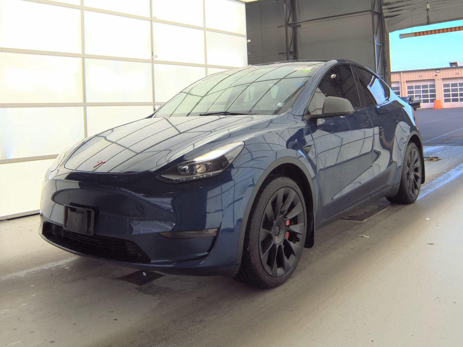 TESLA MODEL Y - 1