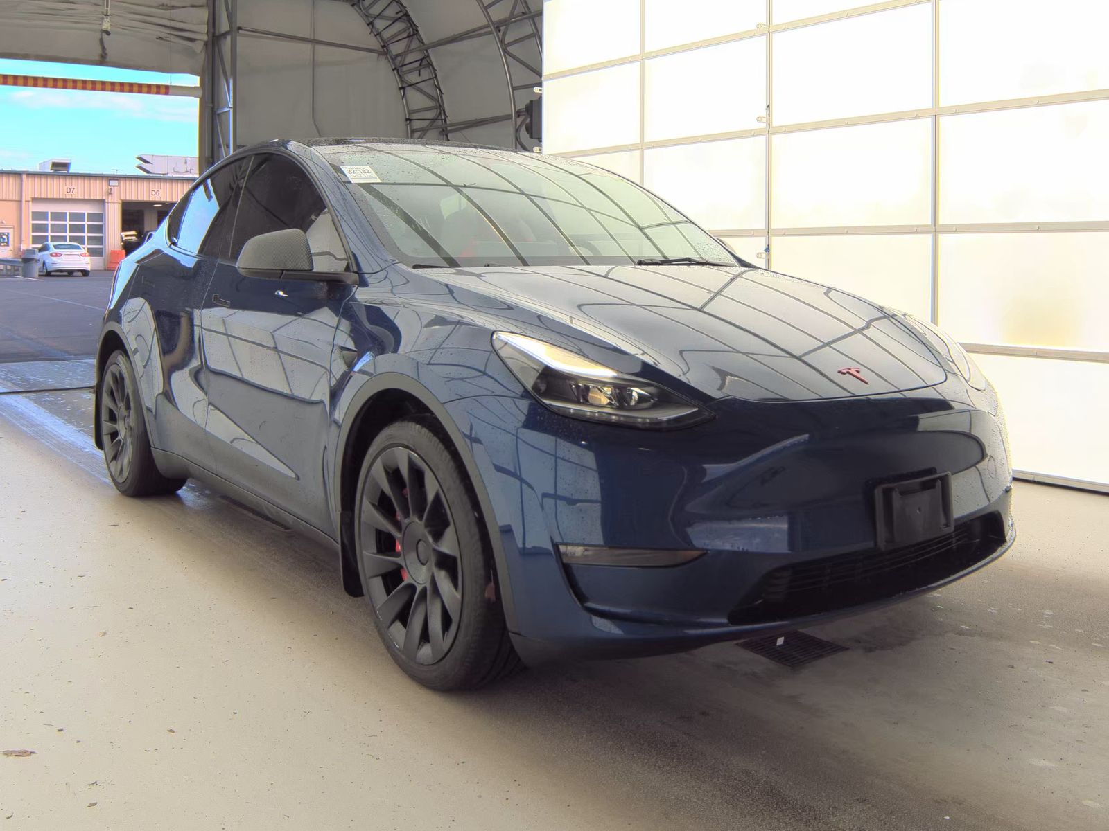 TESLA MODEL Y - 5