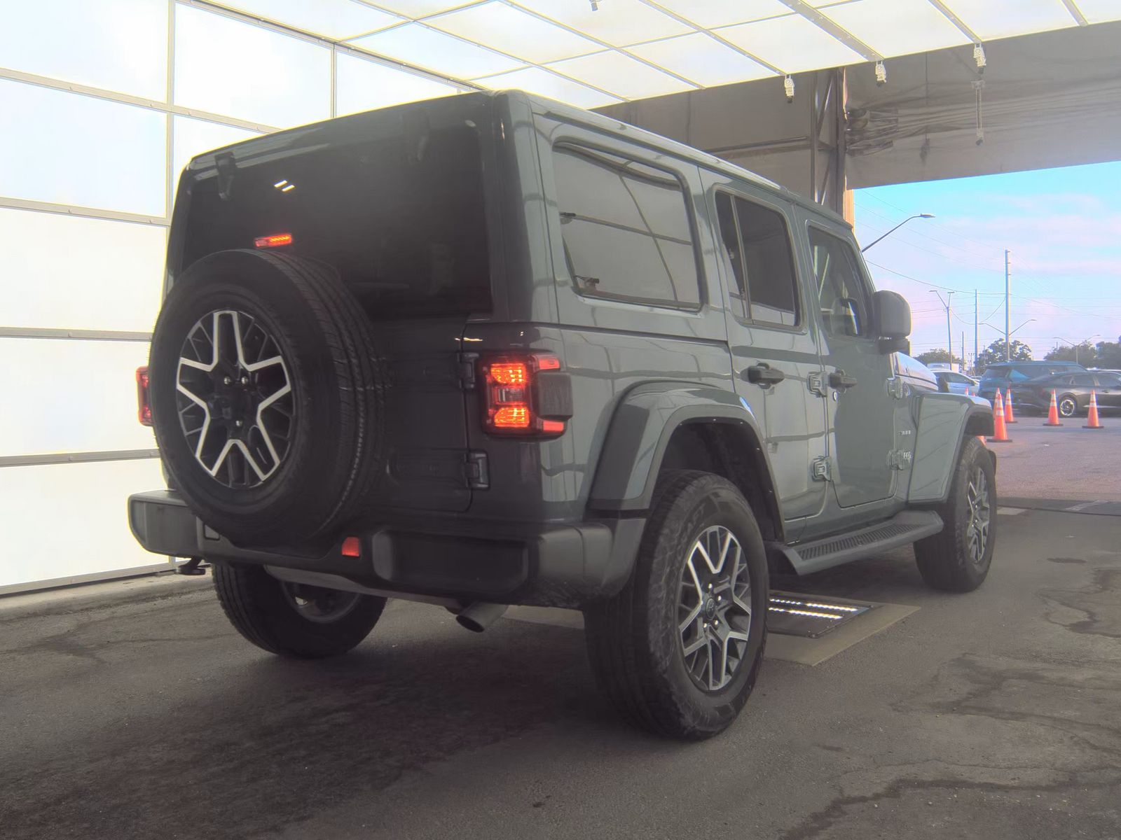 2024 Jeep Wrangler Sahara AWD