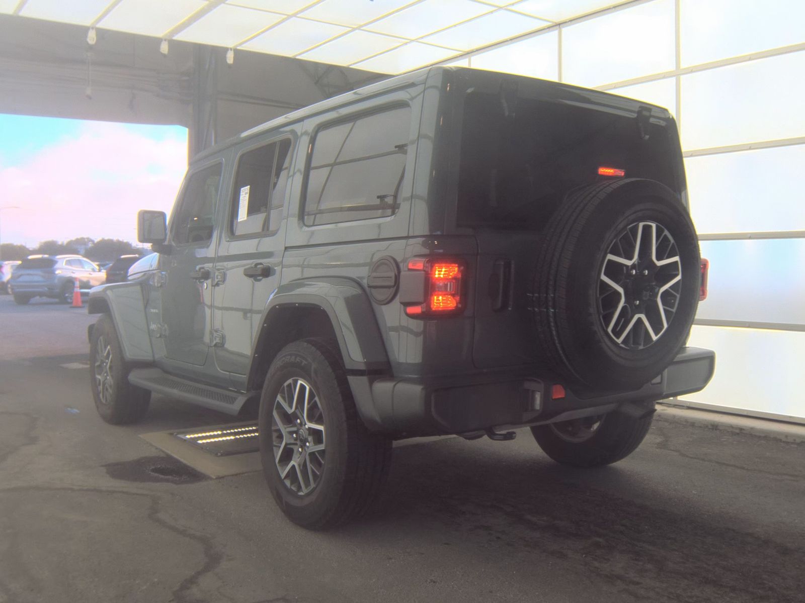2024 Jeep Wrangler Sahara AWD