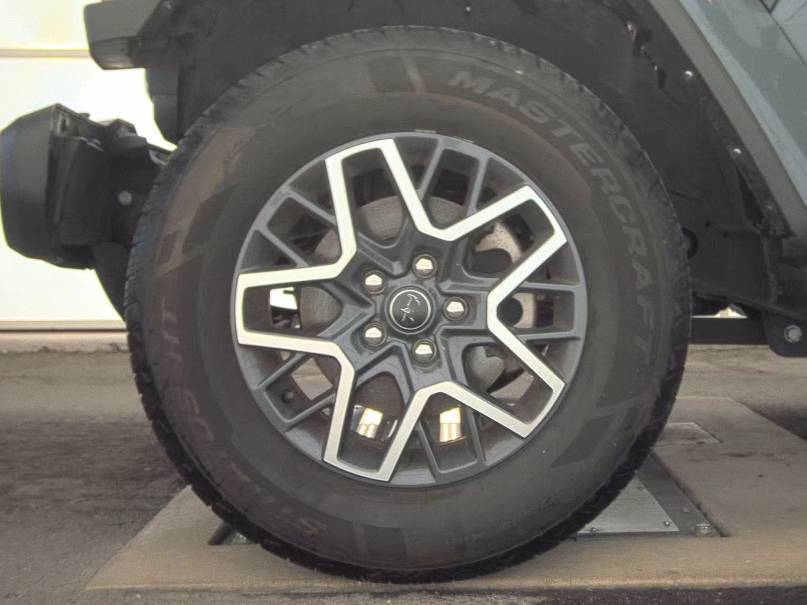 2024 Jeep Wrangler Sahara AWD