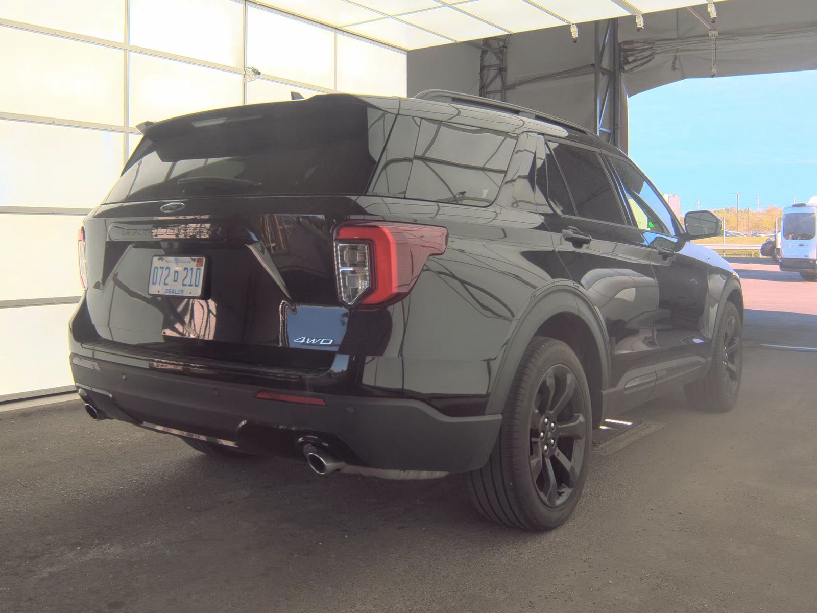 FORD EXPLORER - 6