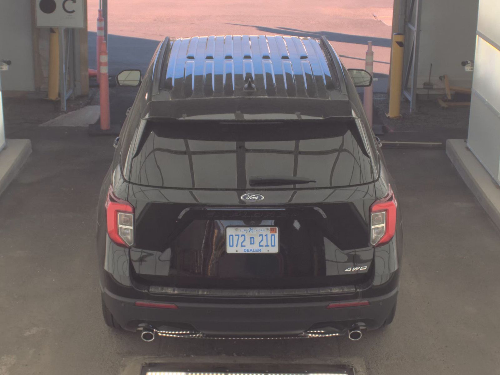FORD EXPLORER - 7