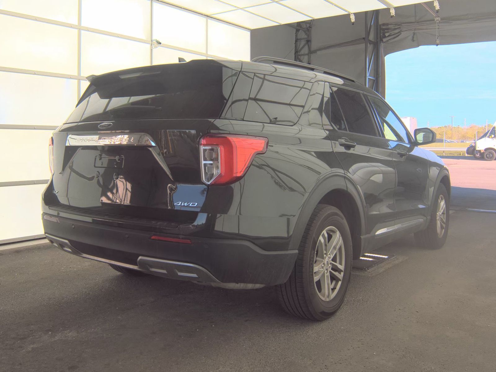 FORD EXPLORER - 6