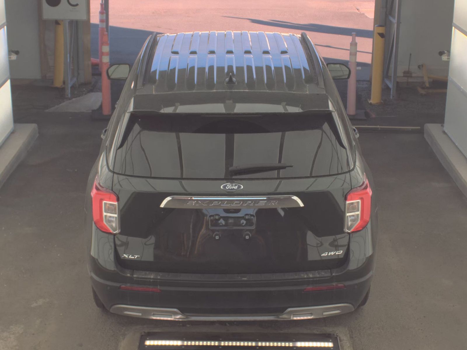FORD EXPLORER - 7