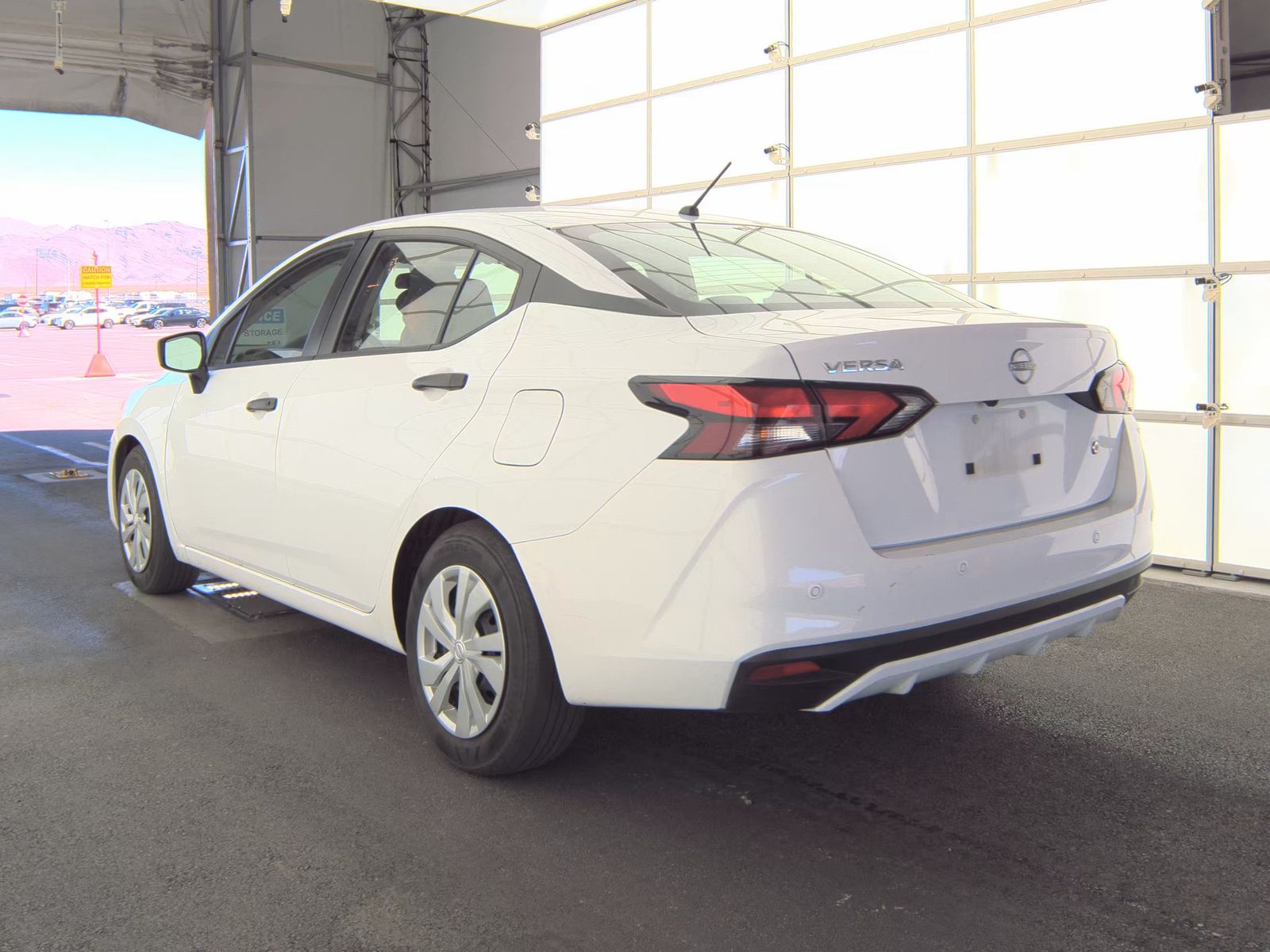 NISSAN VERSA - 7