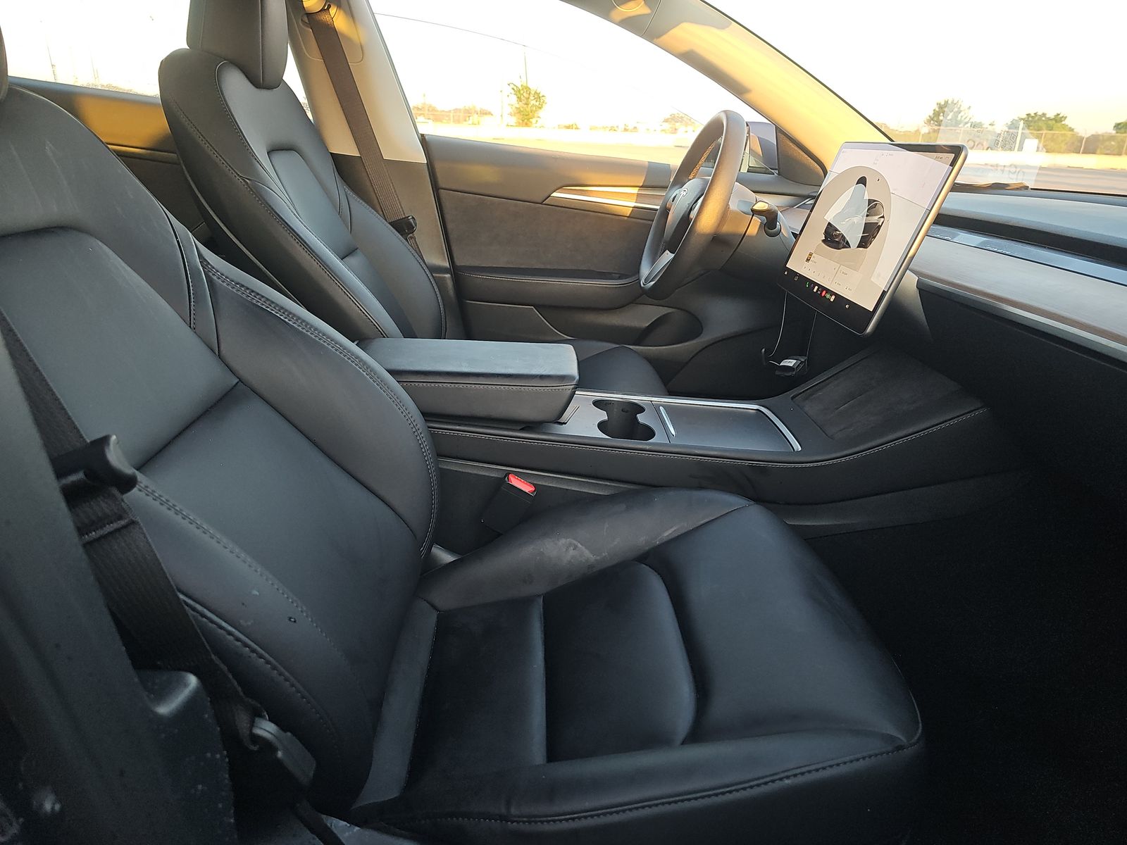 TESLA MODEL 3 - 9