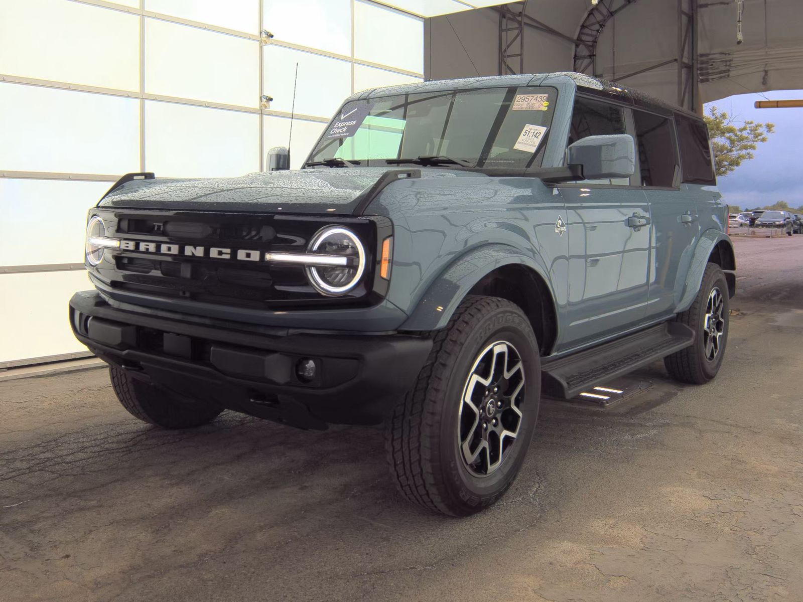 FORD BRONCO - 1