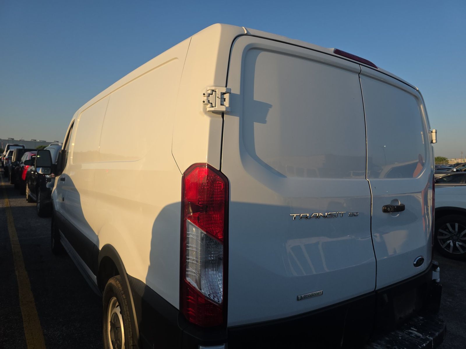 FORD TRANSIT 150 - 7