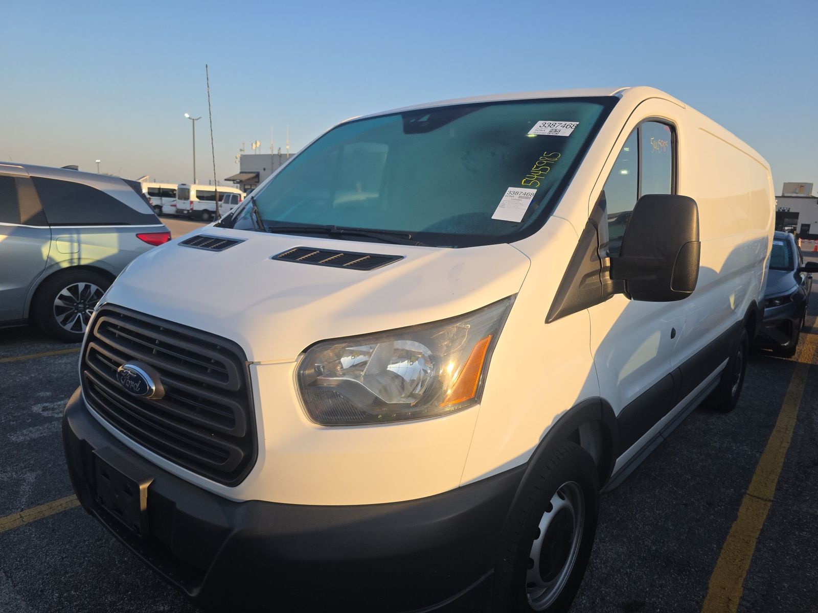 FORD TRANSIT 150 - 1