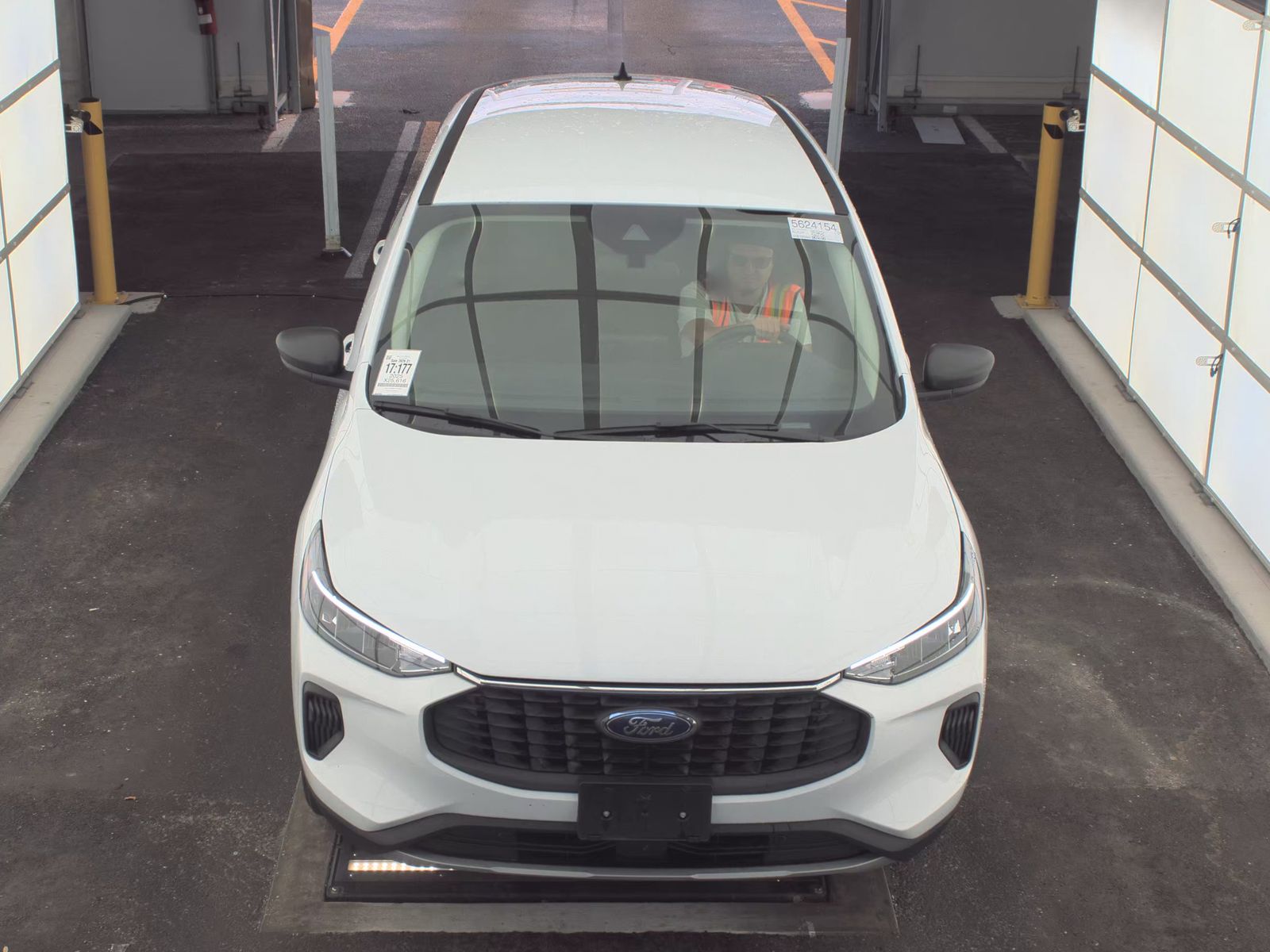 FORD ESCAPE - 3