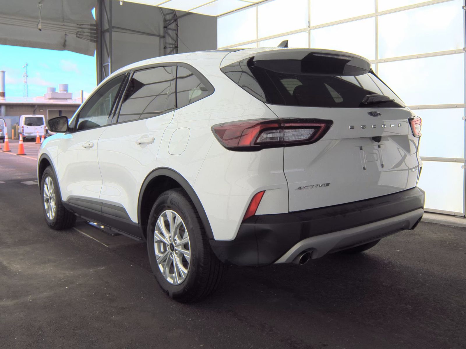 FORD ESCAPE - 9