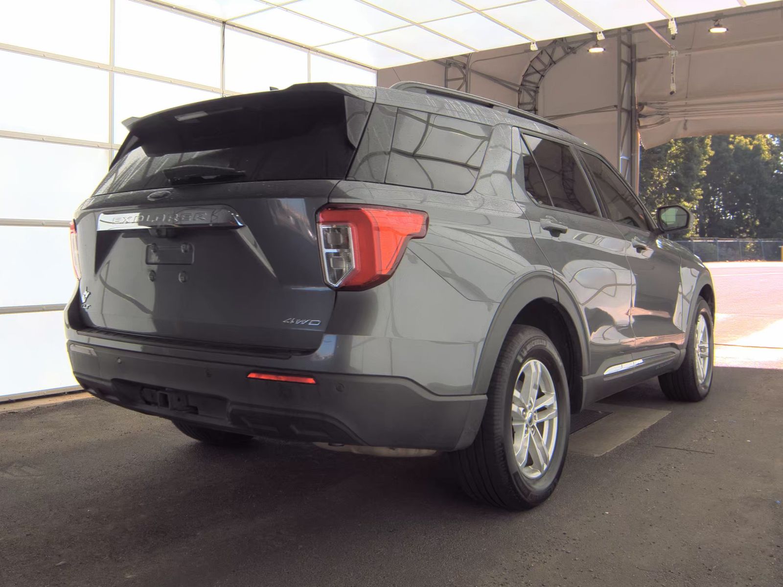FORD EXPLORER - 6