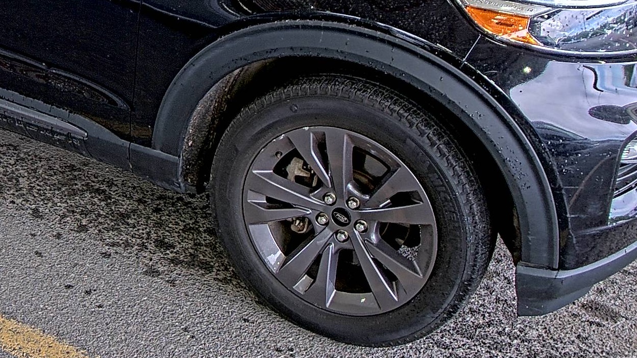 FORD EXPLORER - 9