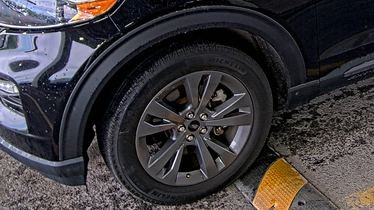 FORD EXPLORER - 8
