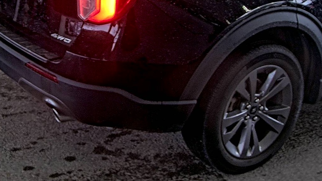 FORD EXPLORER - 10