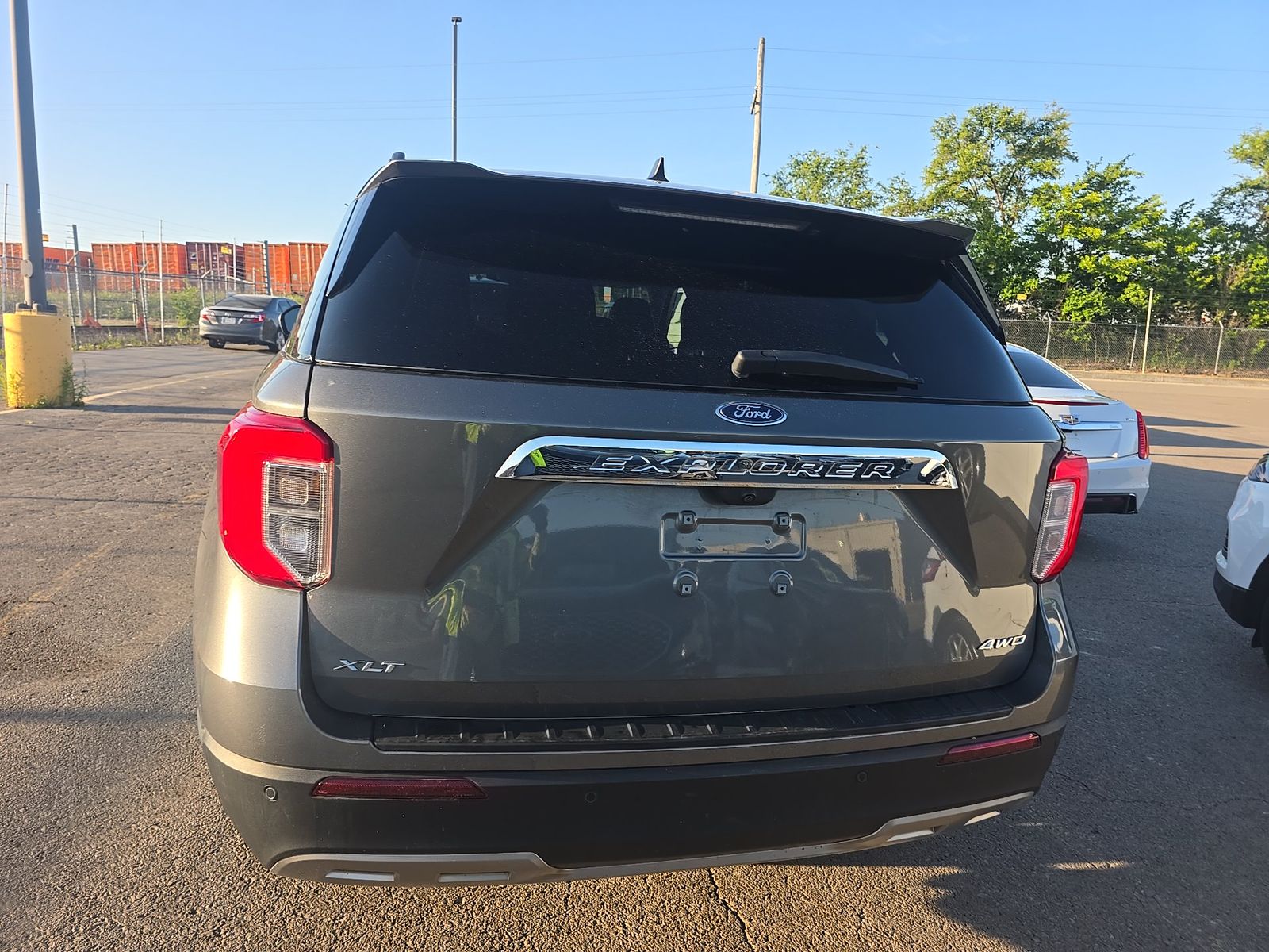 FORD EXPLORER - 6